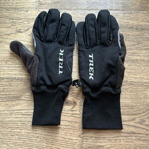 Trek winter bicycle gloves. Size L